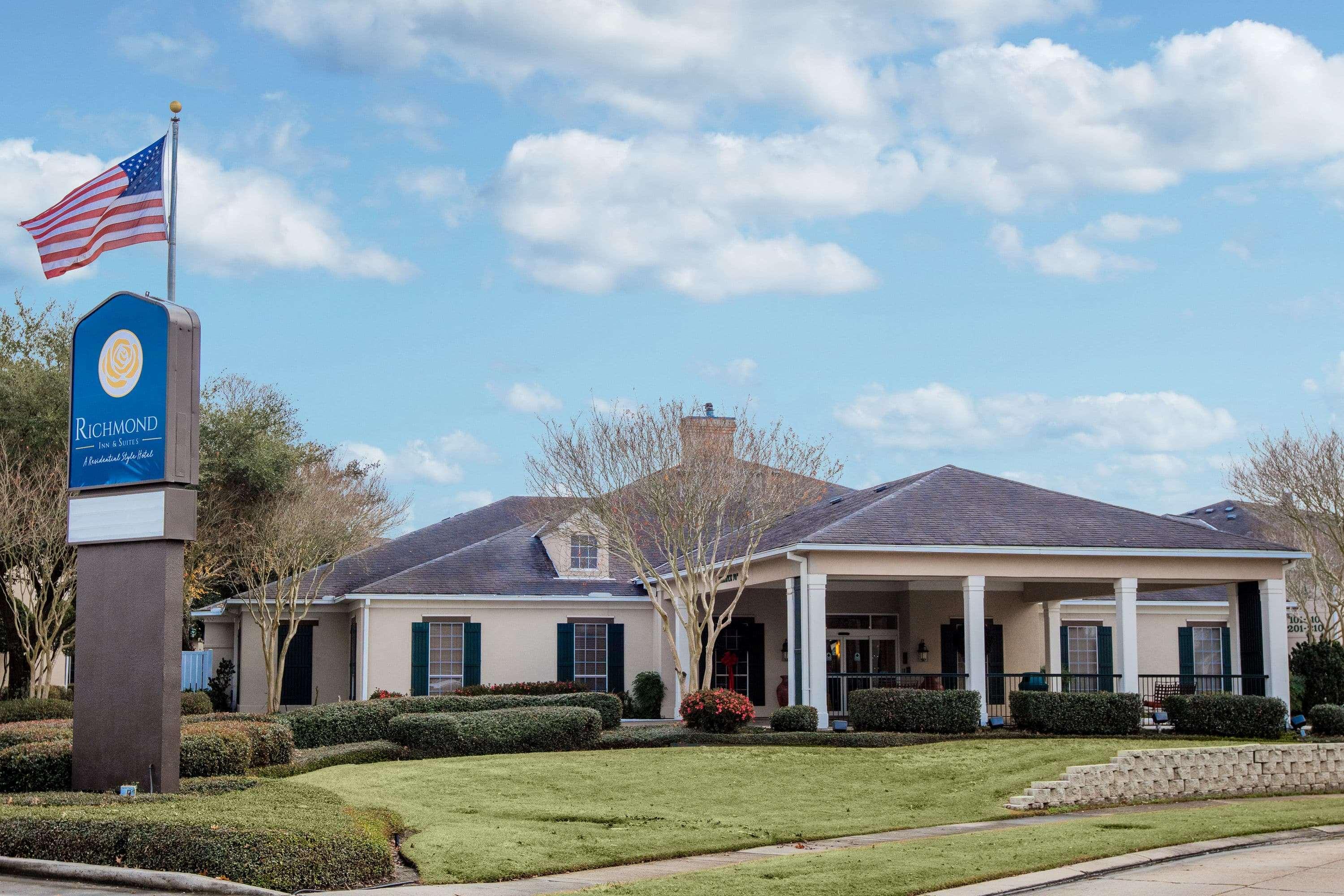 Richmond Inn And Suites Baton Rouge College Drive מראה חיצוני תמונה