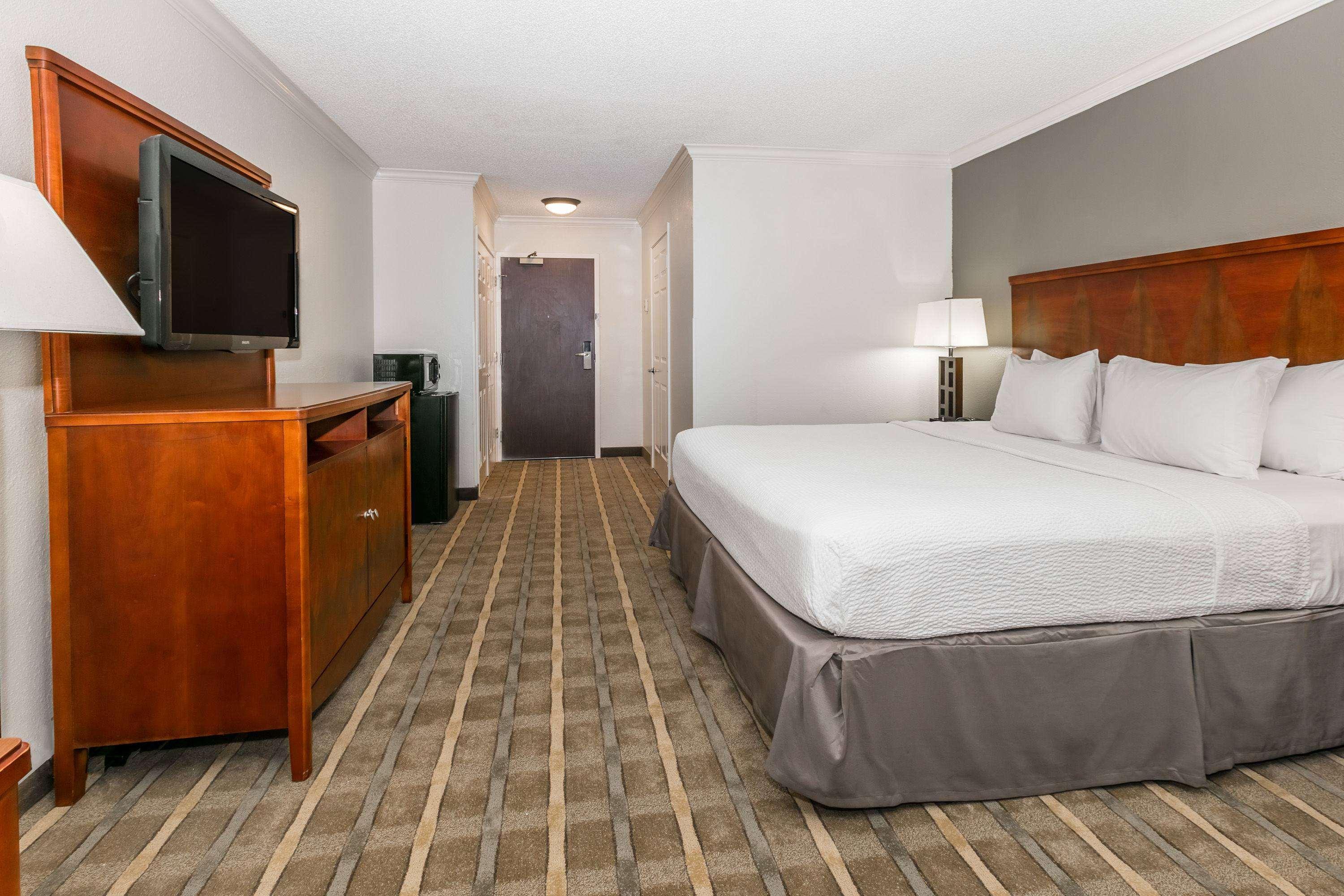 Richmond Inn And Suites Baton Rouge College Drive מראה חיצוני תמונה